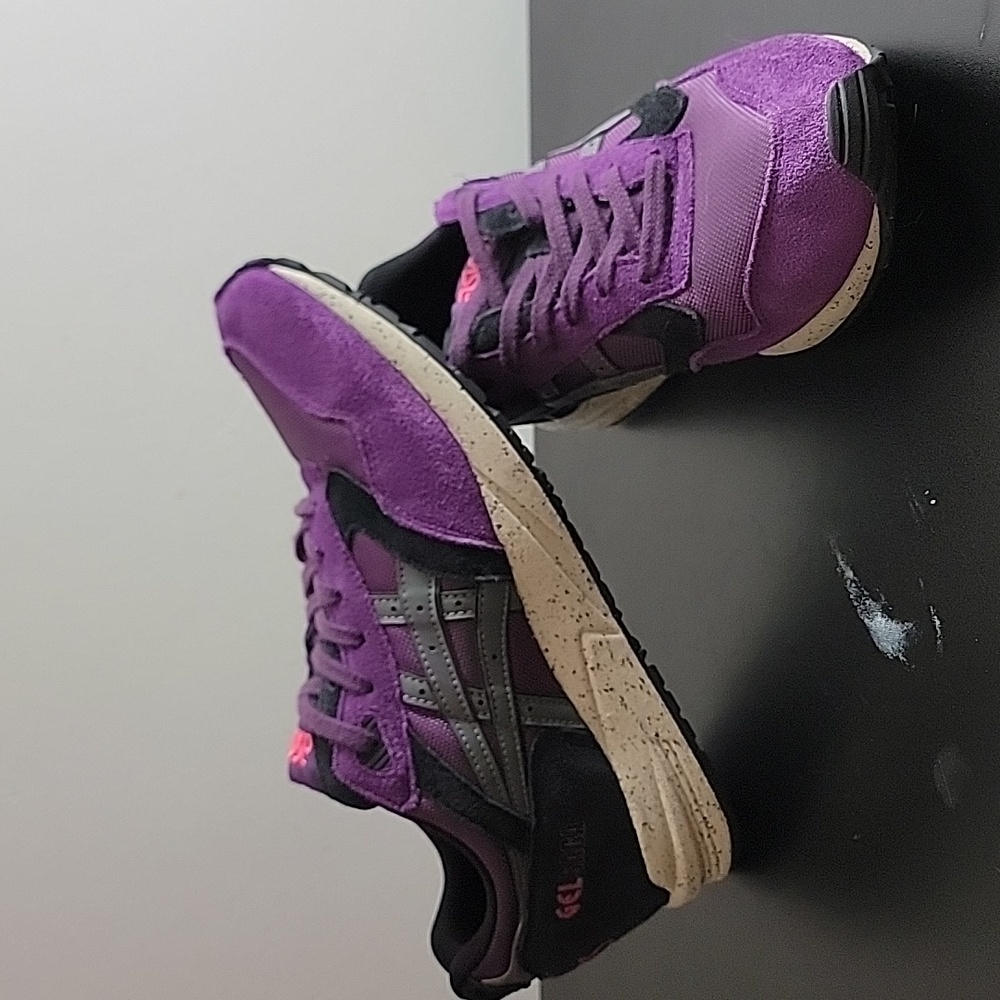 Asics gel saga